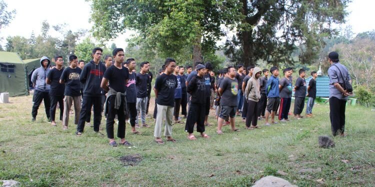 Departemen Kepengasuhan Pesantren Al-Andalus ‘Gembleng’ Mental Santri Lewat LDK