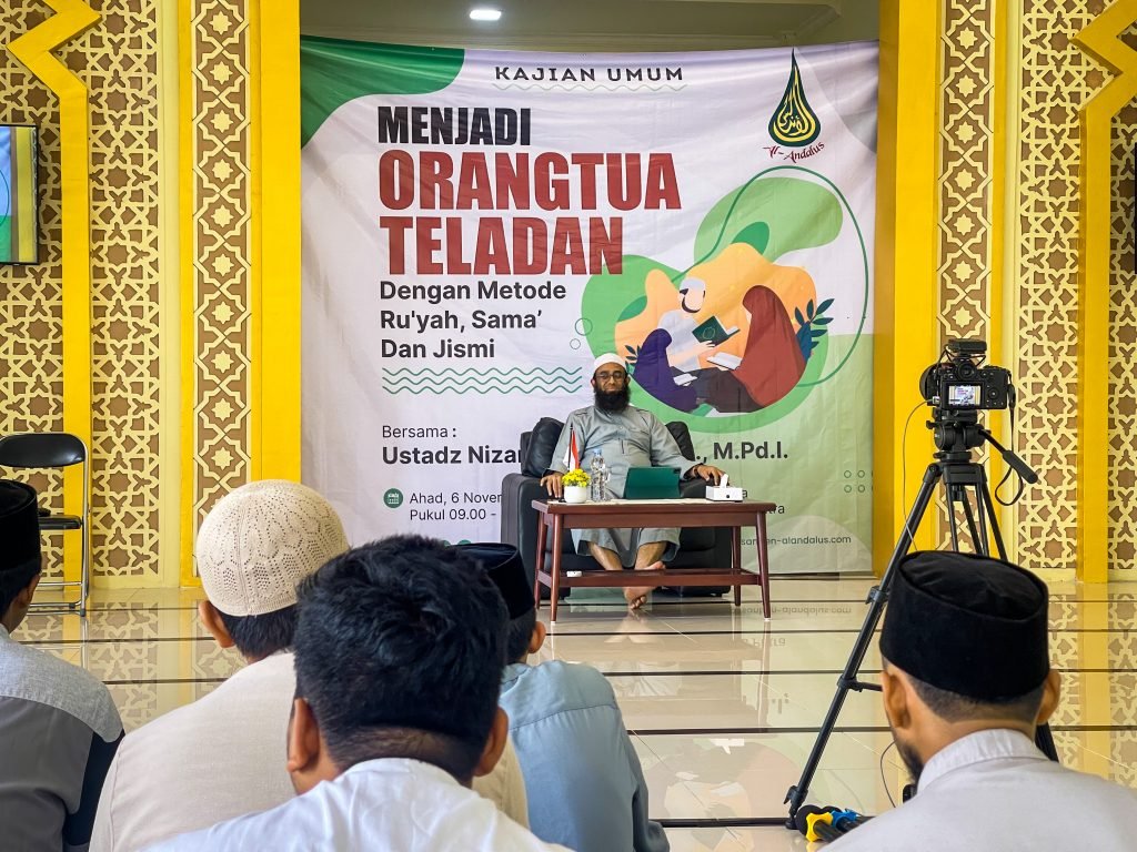 Ustad Inzar Pesan Penting Ustaz Nizar Bagi Orang Tua dalam Mendidik Anak - معهد ...