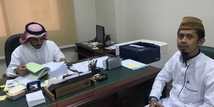 Penyerahan Berkas Proses Muadalah Ijazah Al-Andalus ke UIM