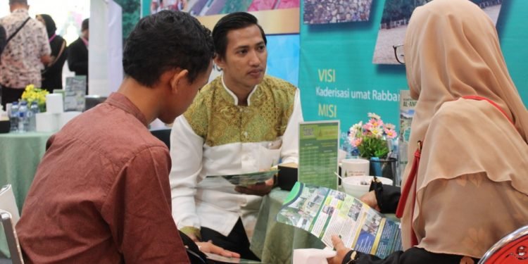 Muslim LifeFest, Serba-serbi di Booth Pesantren Al-Andalus