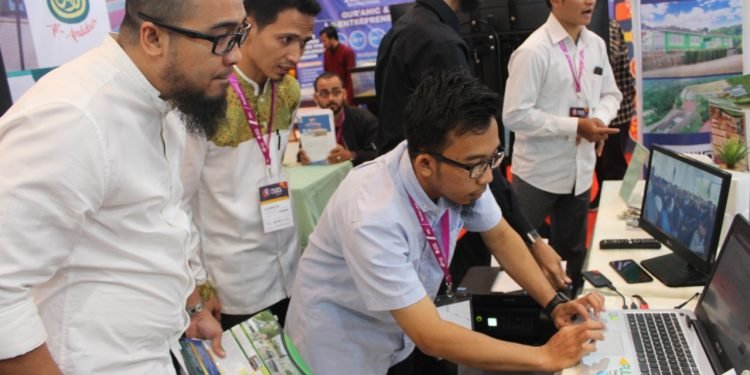 Muslim LifeFest, Serba-serbi di Booth Pesantren Al-Andalus