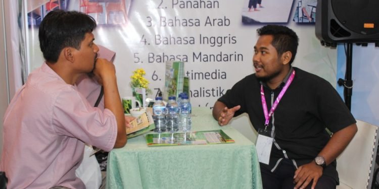 Muslim LifeFest, Serba-serbi di Booth Pesantren Al-Andalus