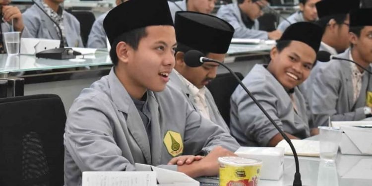 Momen Studi Tour Entrepreneurship Santri Al-Andalus ke Institut Tazkia