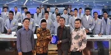 Momen Studi Tour Entrepreneurship Santri Al-Andalus ke Institut Tazkia