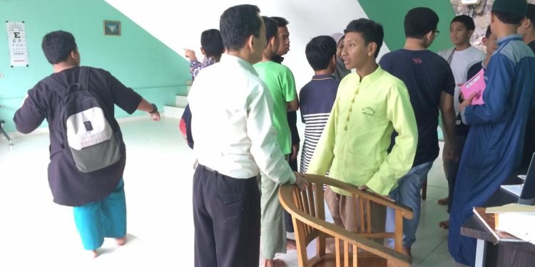 Gandeng RS Permata, Pesantren Al-Andalus Gelar Pemeriksaan Mata