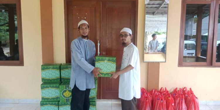 Al Andalus-SJB Kerja Sama Salurkan Bantuan Paket Sembako