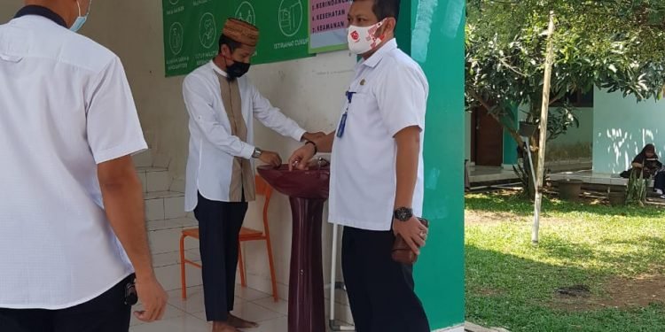 Gugus Tugas Covid-19 Jonggol Tinjau Kesiapan Al-Andalus Gelar Belajar Tatap Muka