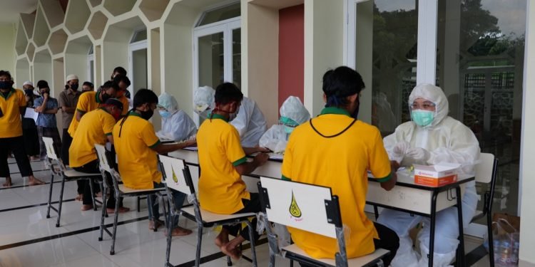 Seluruh Pegawai Al-Andalus Jalani Rapid Test Antibodi