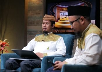 Berpredikat “Dengan Pujian”, Ustaz Nurdin dan Ustaz Amin Raih Gelar Magister Pendidikan