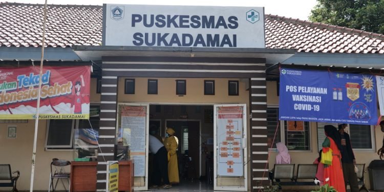 Guru dan Tenaga Kependidikan Al-Andalus Jalani Program Vaksinasi Covid-19