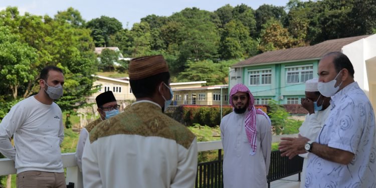 Pimpinan Yayasan Syekh Ali Jaber Kunjungi Al-Andalus