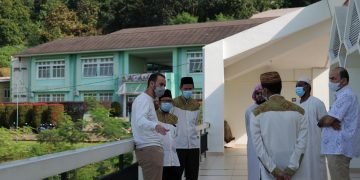Pimpinan Yayasan Syekh Ali Jaber Kunjungi Al-Andalus