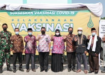 Digelar Satgas Covid 19 Jonggol dan Al-Andalus, Para Santriwati Ikuti Vaksinasi Massal
