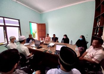 Bentuk Perhatian, Pesantren Beri Santunan Keluarga Almarhum Imat Syamsuddin