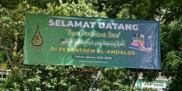 Diizinkan Pemerintah PTM 100 Persen, Santri Mulai Datang ke Pesantren