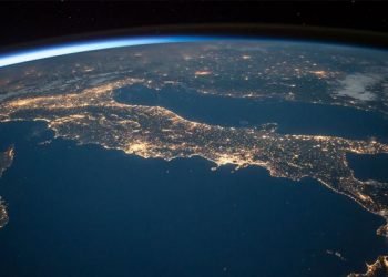 Dunia dengan Segala Tipu Dayanya