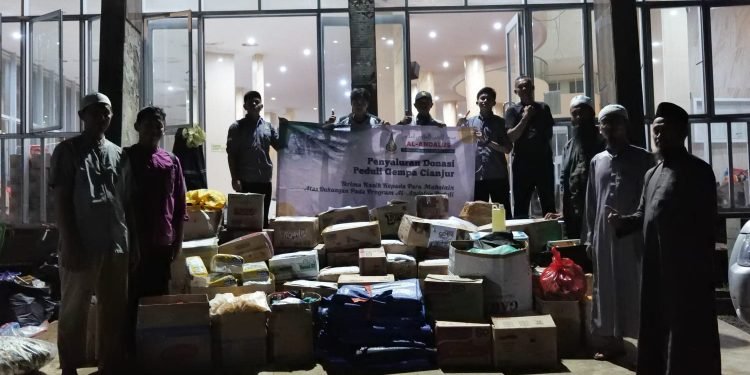 In Picture: Proses Penyaluran Bantuan Bagi Penyintas Gempa Cianjur