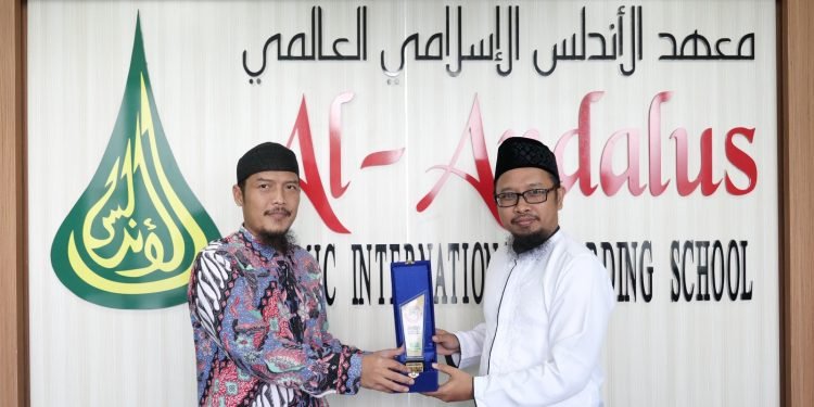 Al-Andalus Terima Kunjungan Pesantren Al Hanif Cilegon