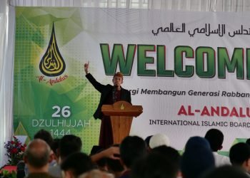 Mudir Aam Al-Andalus Sambut Kedatangan Santri Baru Tahun Ajaran 2023-2024