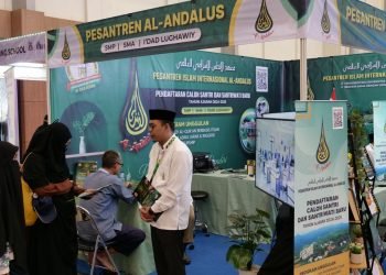 Pendaftaran Santri Baru Dibuka, Kunjungi Booth Al-Andalus di Muslim LifeFest 2023