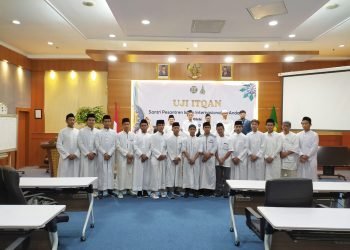 Tim Pentashih Kemenag RI Uji Hafalan Al-Qur’an 15 Santri Al-Andalus