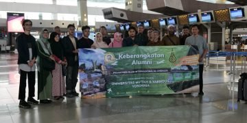 Al-Andalus Berangkatkan Empat Alumni Kuliah di Yordania