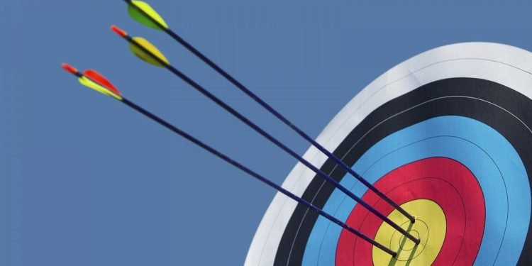 Santriwati Juara Panahan Kategori Barebow 10 dan 15 Meter