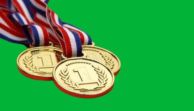 Santriwati Al-Andalus Juara Lomba MHQ dan Essay English