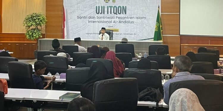 Disaksikan Orang Tua, Santri Al-Andalus Uji Itqon 30 Juz di LMPQ